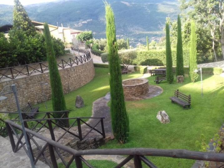 Tenuta Il Giardino Di Eros Albanella Exterior photo
